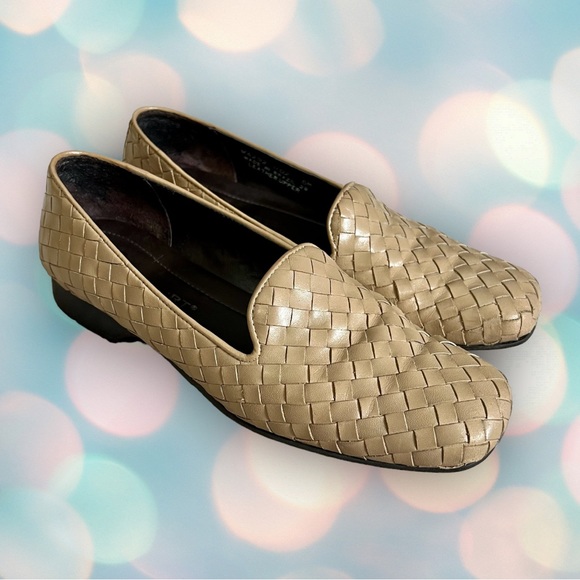 Rockport Shoes - Rockport Women’s Slip On Loafers Shoes Size 6